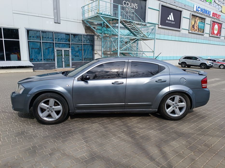 Продам хозяйский DODGE AVENGER