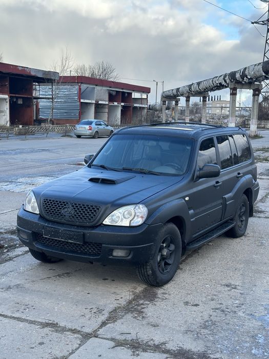 Продам рамный внедорожник 
 
2.9 дизель работает отлично тихо ровно запускается легко даже в морозы 
Новые форсунки 

Рама и кузов без замечаний 

По ходовке не каких стуков нет 

Печка греет 

Полный привод подключаемый, работает хорошо,блокировка,понижайка 

Машина приятная вкладывать не нужно