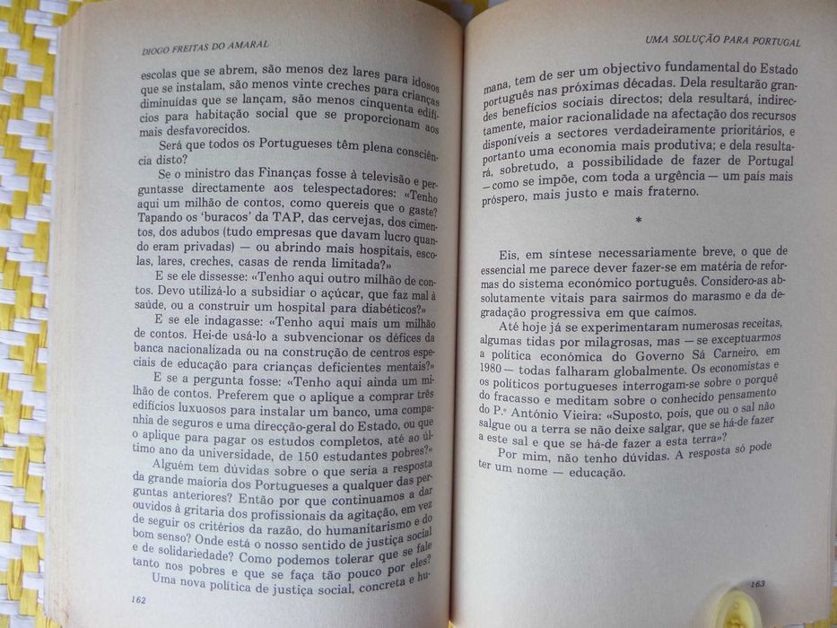 UMA SOLUÇÃO PARA PORTUGAL
de Diogo Freitas do Amaral