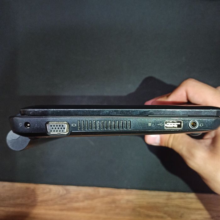 Ноутбук HP mini 210