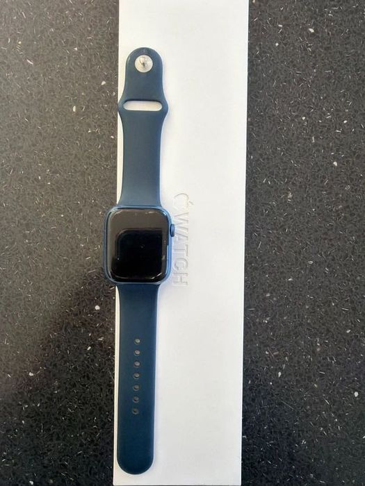 Apple Watch Series 7 45mm GPS + Cellular (LTE) – komplet