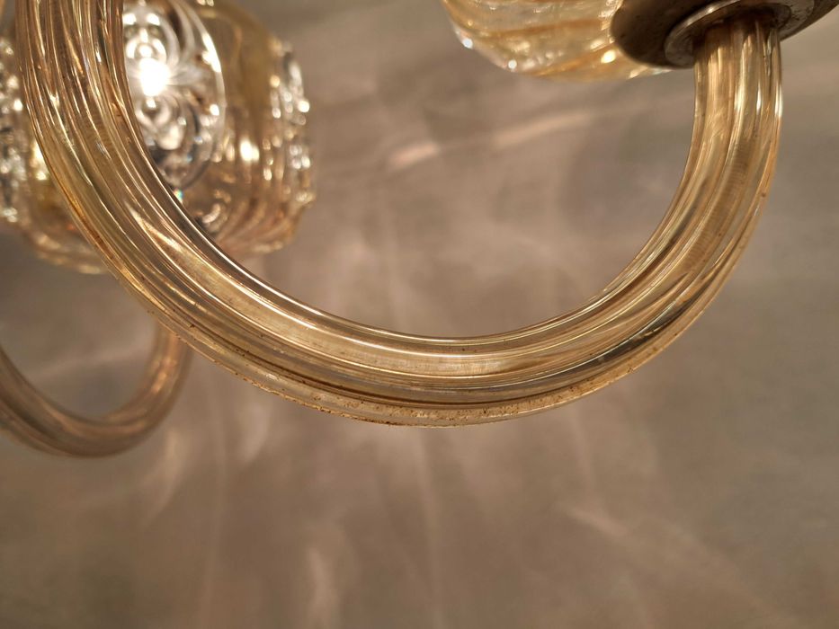 Żyrandol szklane ramiona klosze jak Murano szkło opalizujące