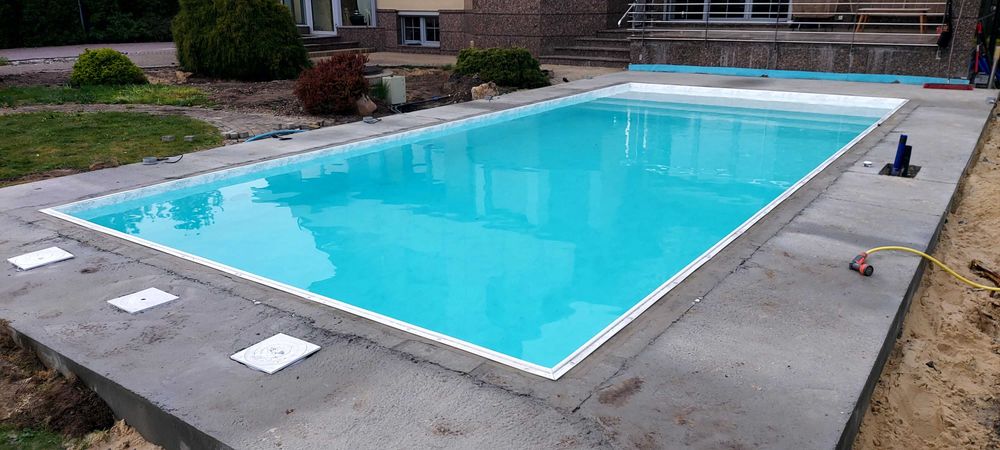 Komplesowa budowa basenów