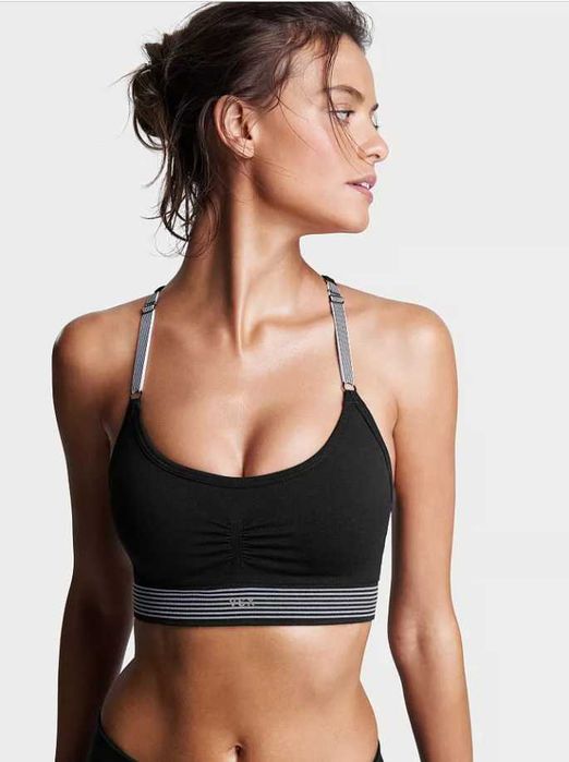 Victoria's Secret Czarny sportowy top M