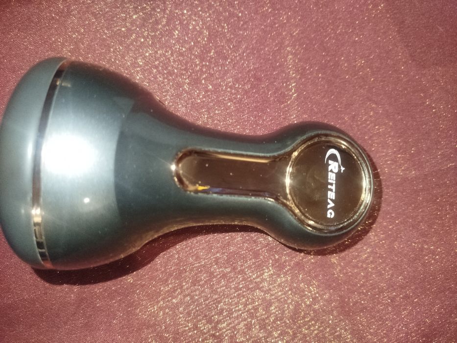 Masażer wibracyjny A704,