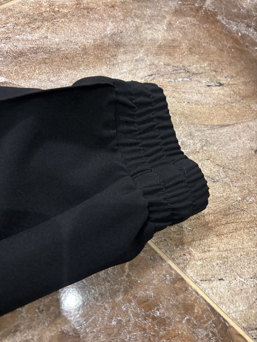 Жіночі брюки Zara