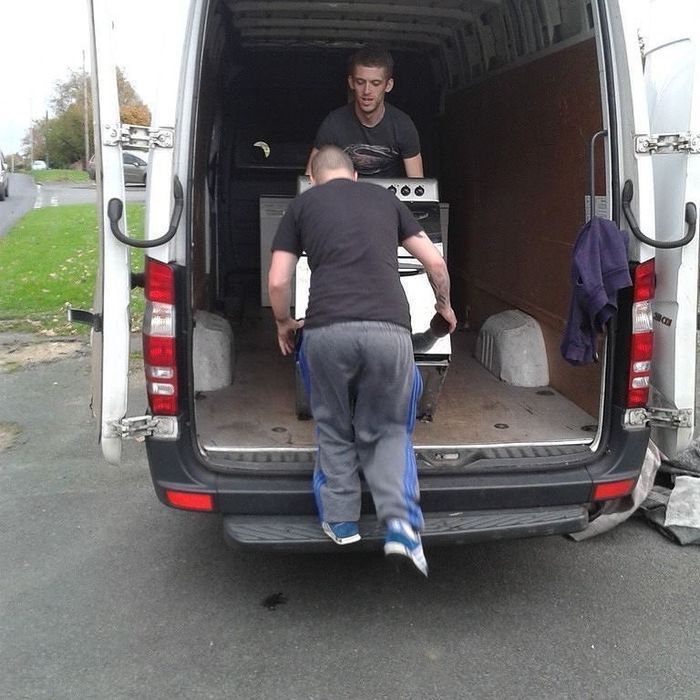 Грузоперевозки. Грузчики. Квартирный переезд, перевозка мебели, офисов