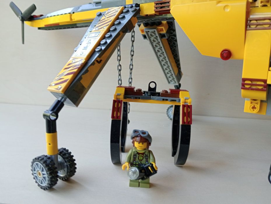 Часть конструктора Lego Dino 5886