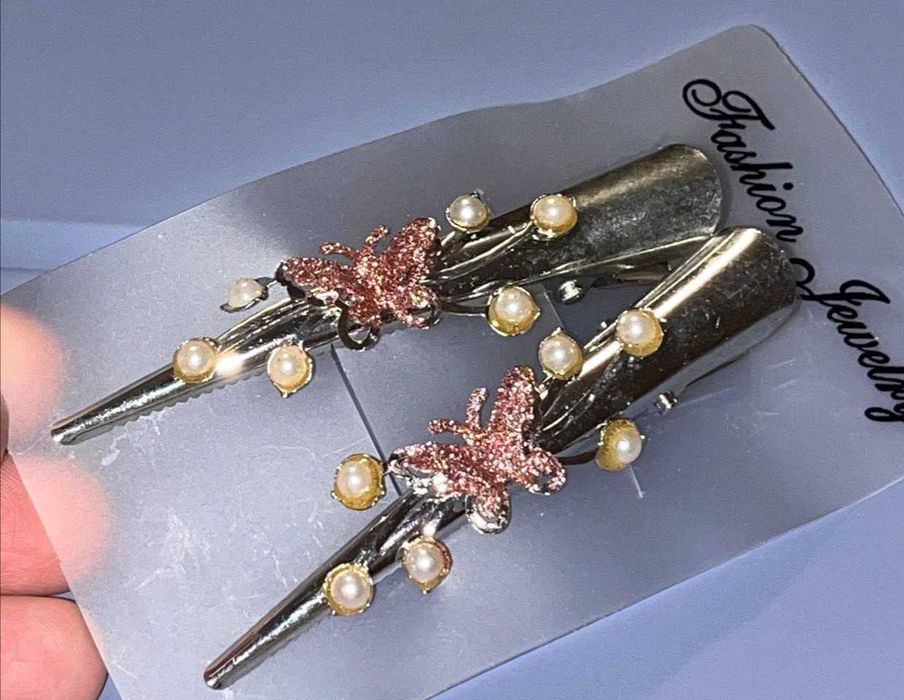 Заколки для волос цена за пару