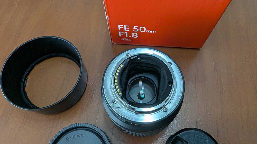Objetivas Sony E - FE 50mm F1.8 (SEL50F18F)