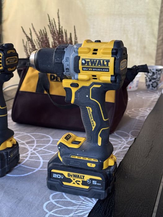 Zestaw wkrętarek DeWALT