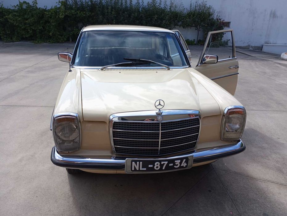 Clássico Mercedes 230.4 — photo 2