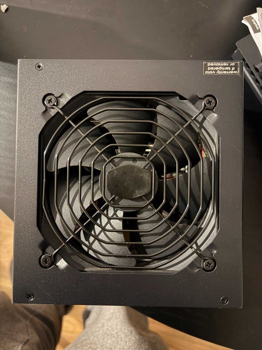 Fonte de Alimentação Cooler Master MWE Gold 850W 80 Plus Gold Modular