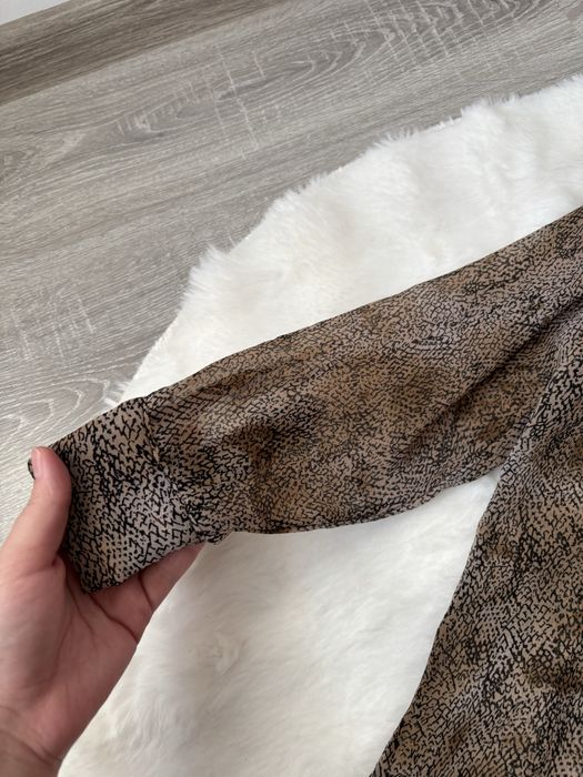 Brązowa koszulowa bluzka zapinana na guziki FRK