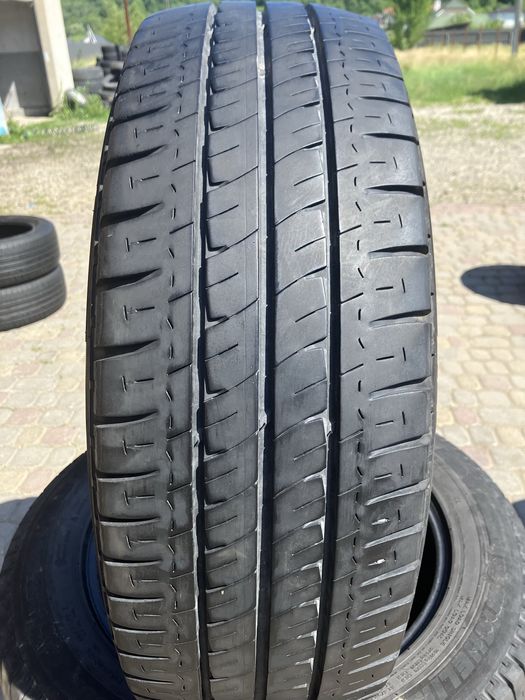 Шини б/у резина 215/60R17C