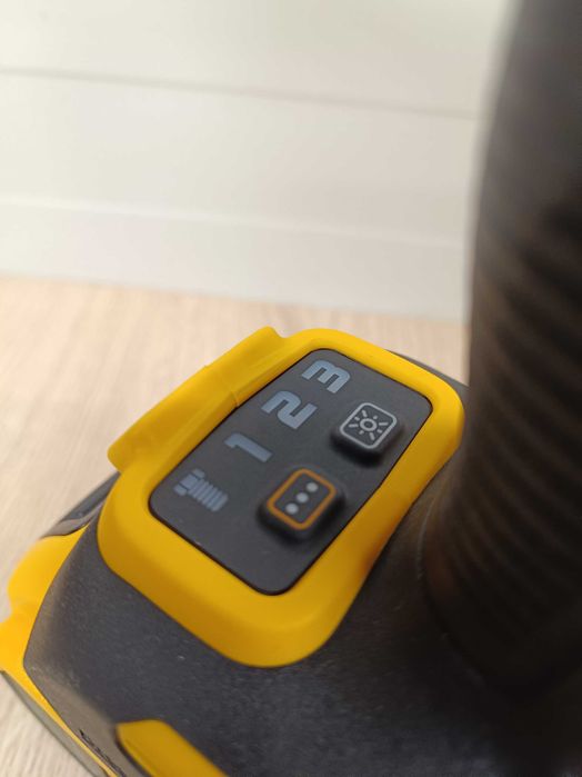DeWALT DCF900 Klucz udarowy 1/2 1x 5,0Ah 18V 1355NM