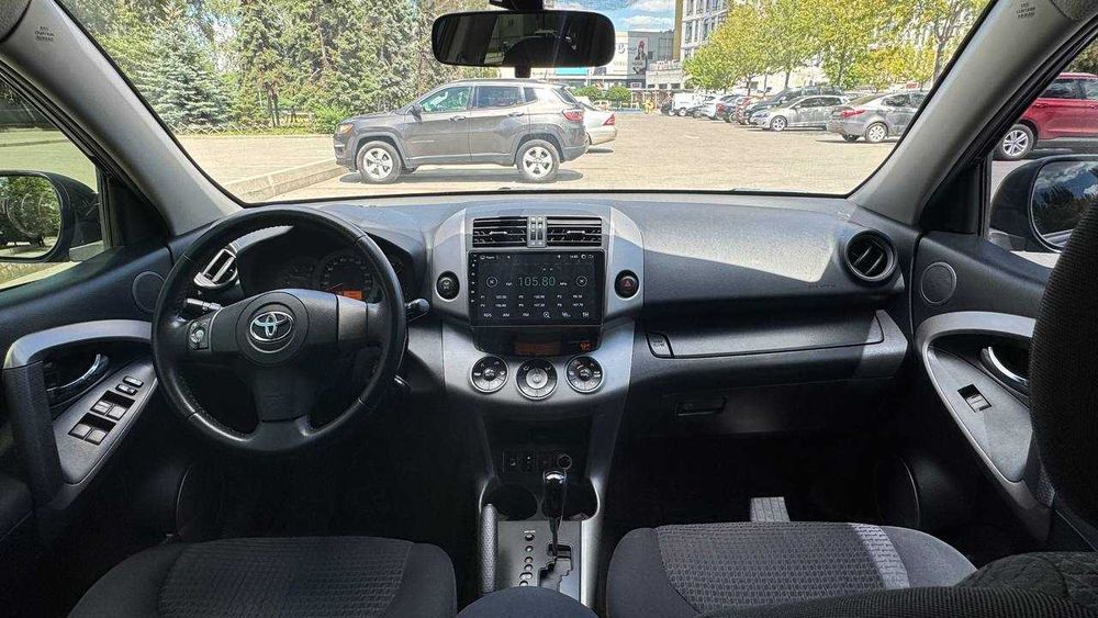 Toyota RAV 4  Автомат повний привід газ бензин 2008