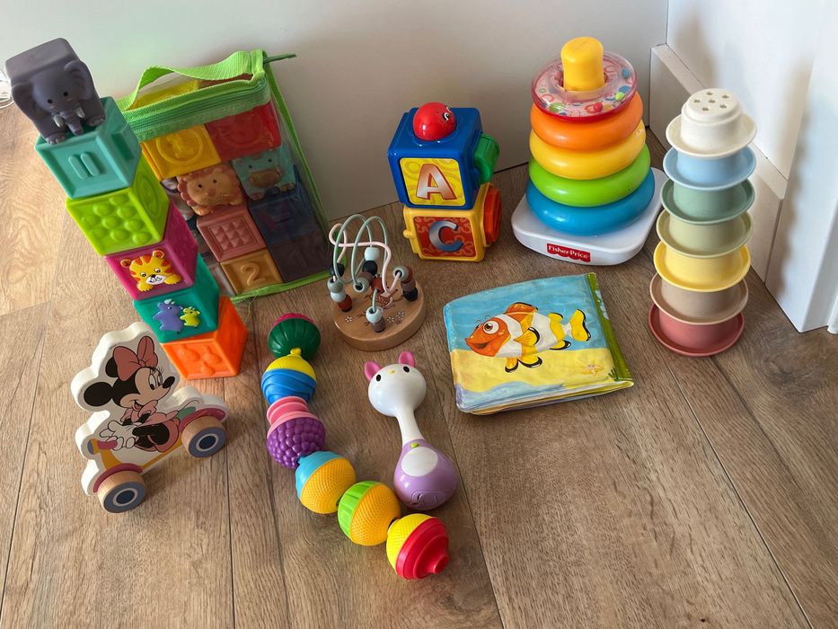 Zestaw zabawek niemowlęcych II
