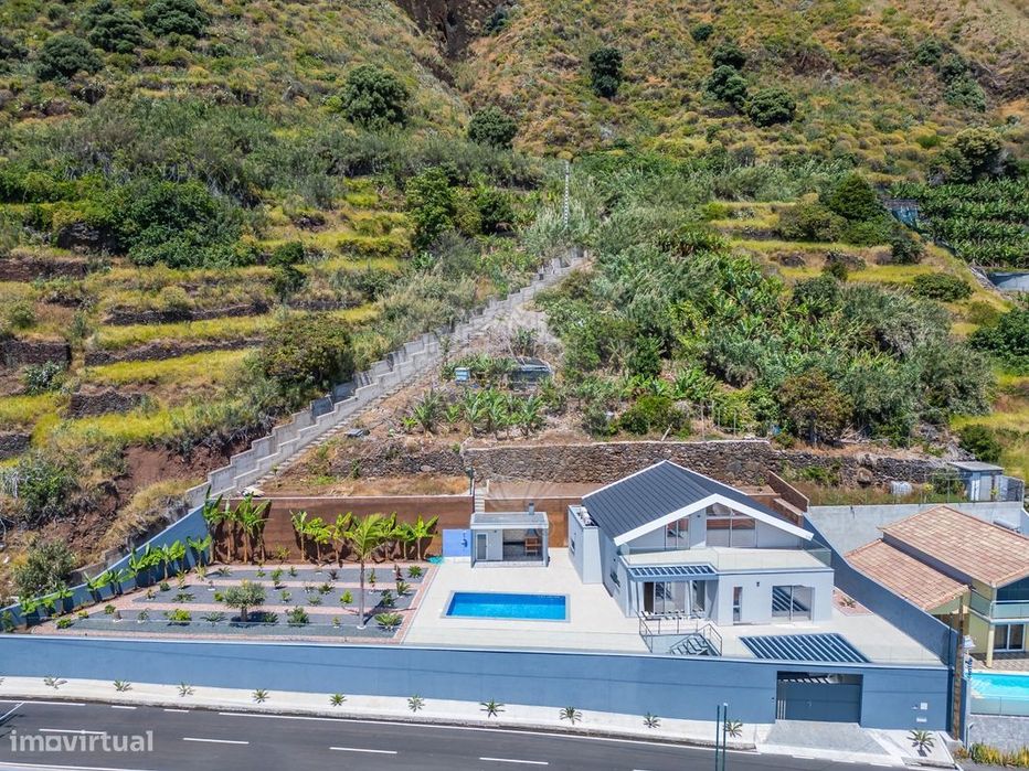 Moradia T4 para venda