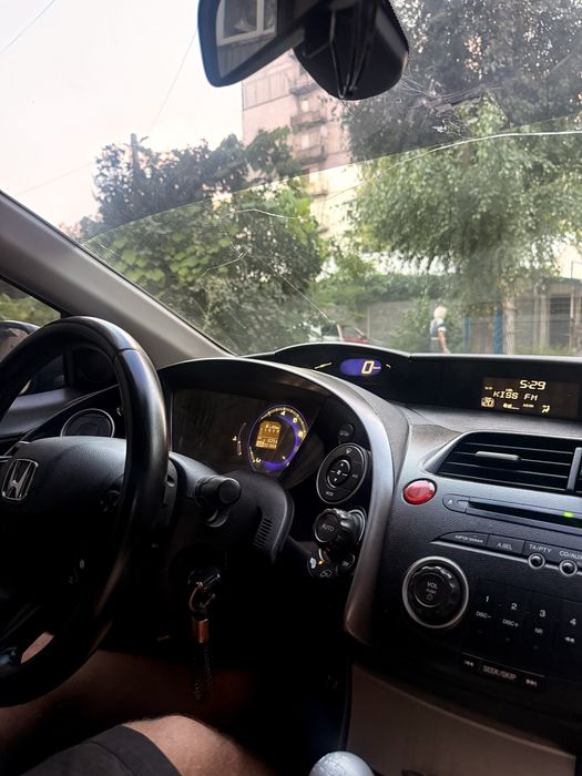 Honda civik 2008 5D , 1.8 газ/бенз ,6ст механика
