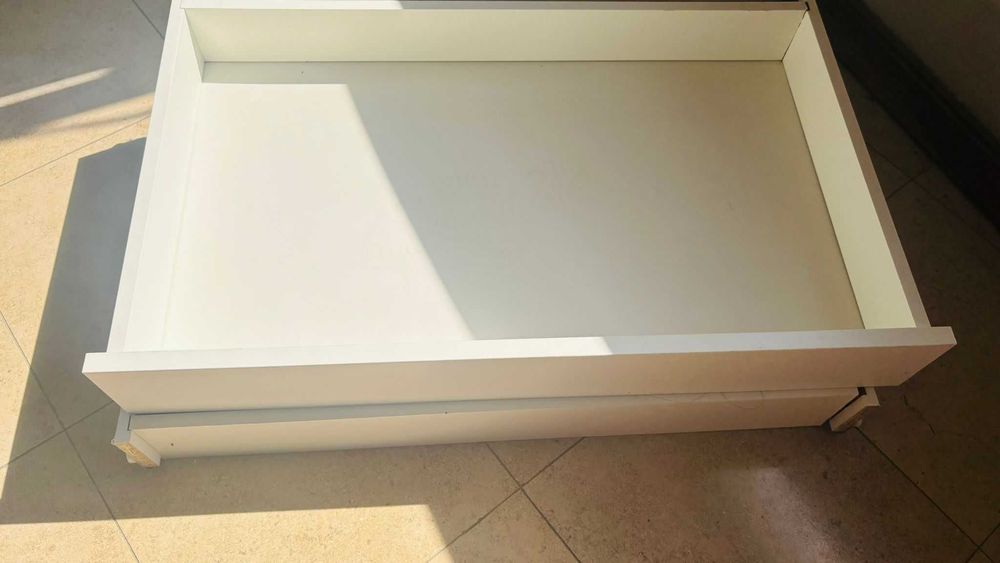 Secretaria Ikea Branca com 02 gavetas