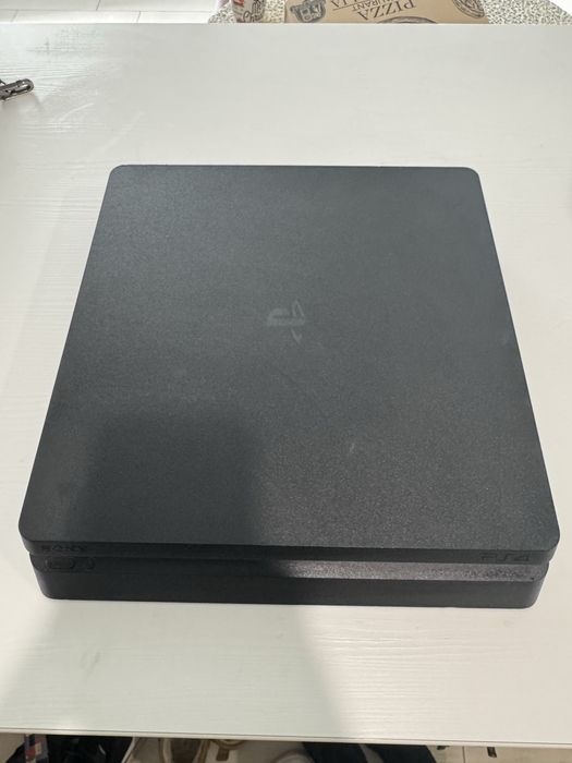 Продам Play station 4 , 500 gb , б\у ,