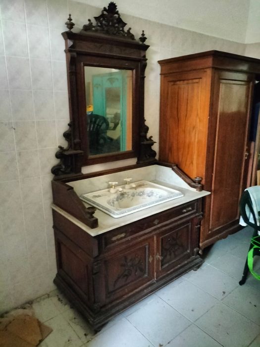Móvel Lavatório Antigo com espelho