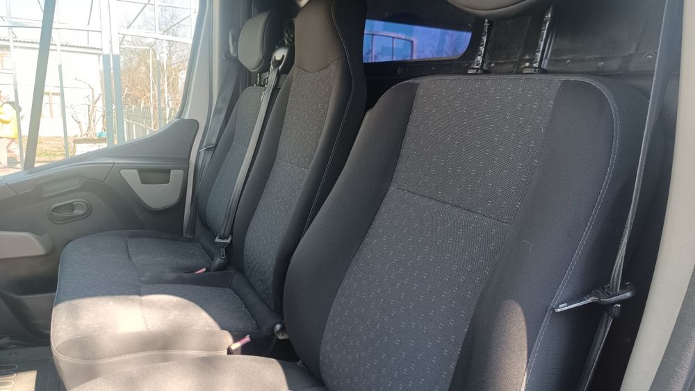 Автомобіль  Opel Movano задній привід.