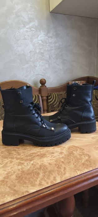 Черевики чоботи осінь зима 36 розмір