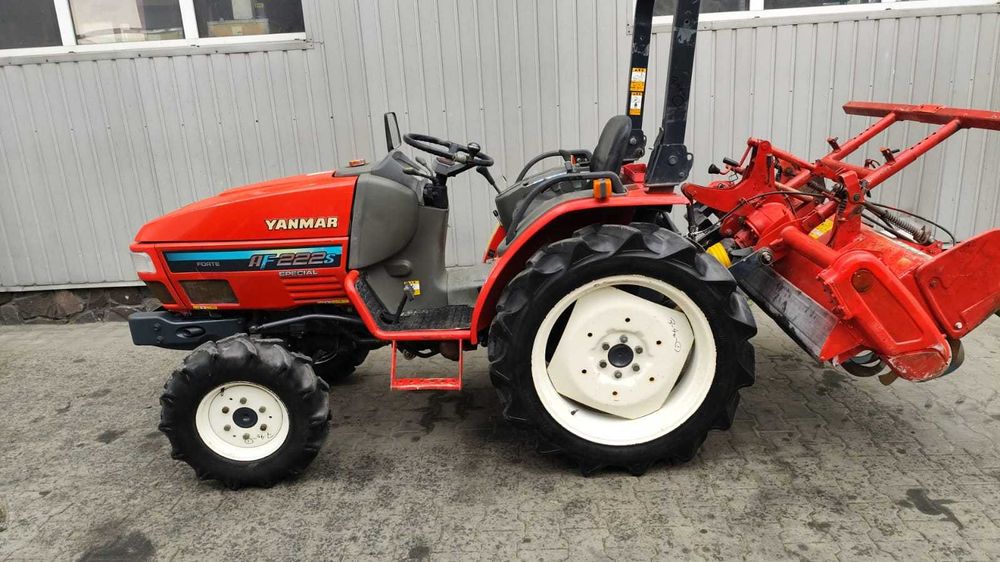 Japoński traktorek Yanmar AF 222 z glebogryzarką 4x4 22 KM Rewers Wspomaganie