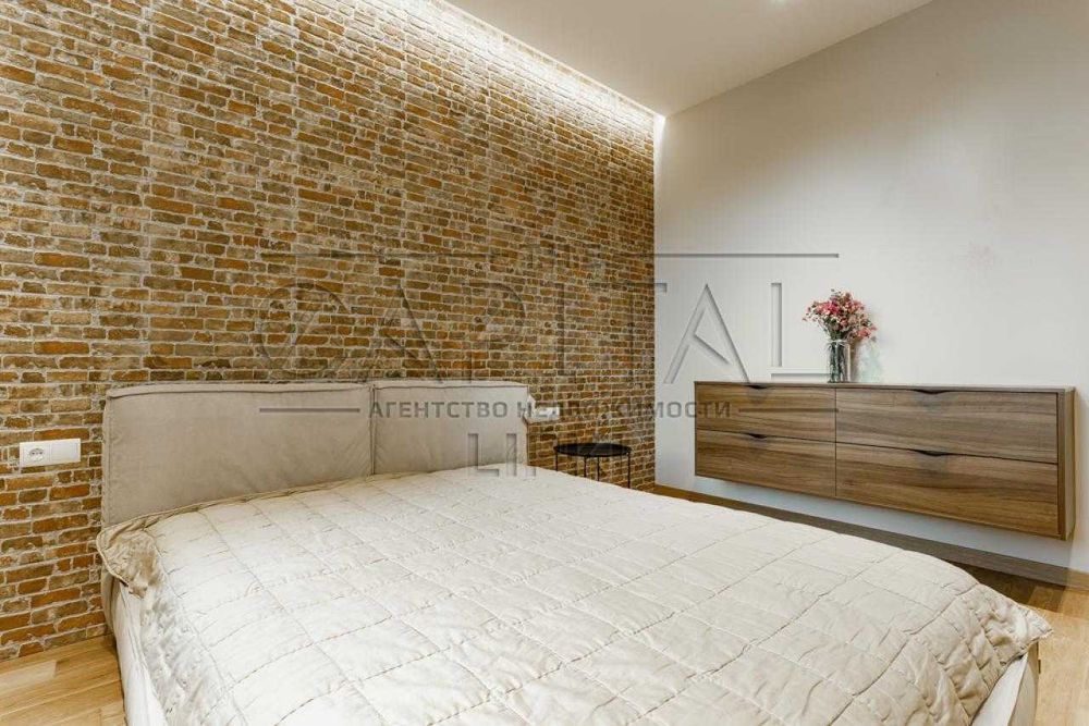 Продаж 3к квартири 102 м2, вул. Коновальця Євгена, Печерський район