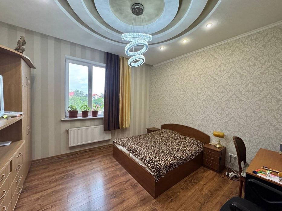 Терміновий продаж гарного  сучасного будинку