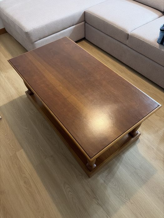 Mesa de centro de sala castanga