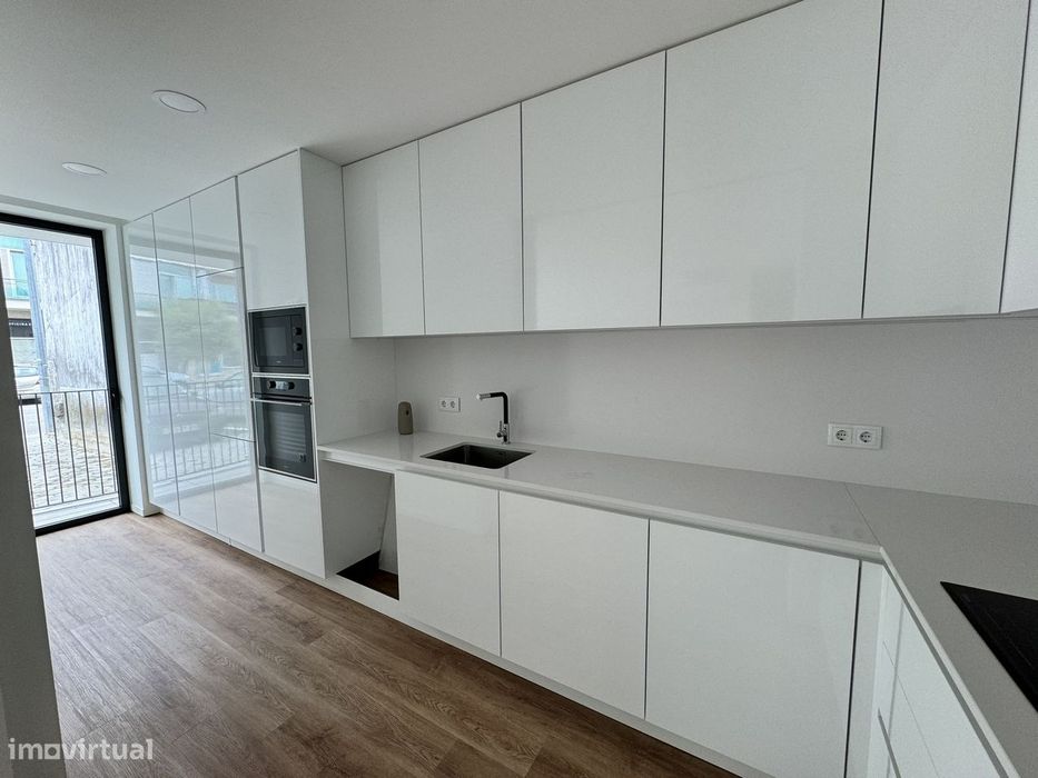 Arrenda-se T2 a 2 Kms do centro de Aveiro