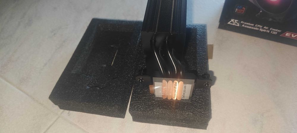 CPU Cooler (Novo nunca usado, mas sem ventoinha)