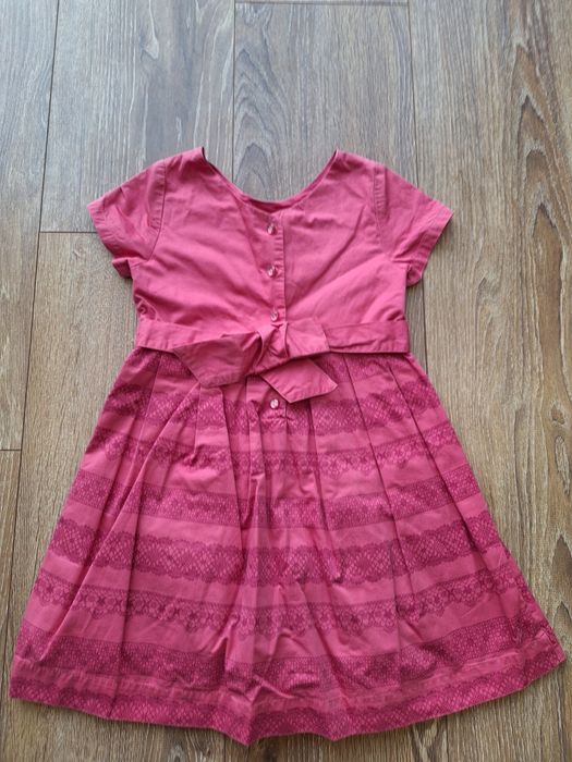 Elegancka różowa sukienka Vertbaudet rozm.110