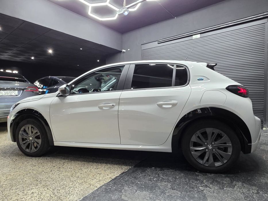 Peugeot e-208 Active Pack
