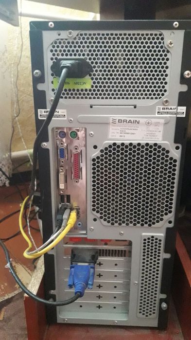 Системный блок с монитором