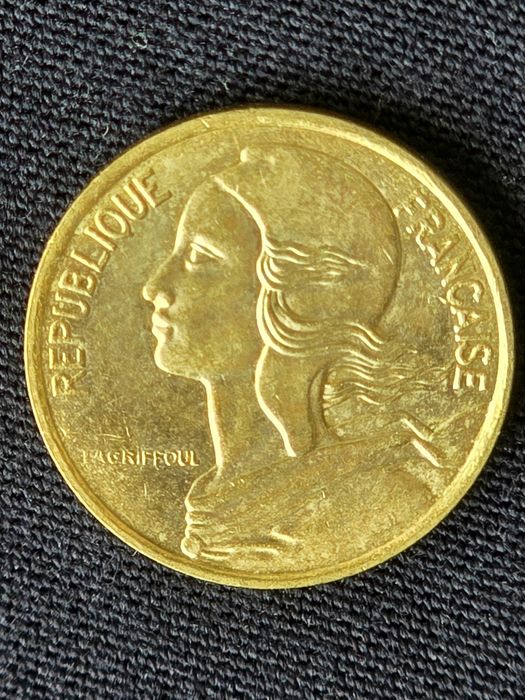 20 Moedas  5 cêntimos Anos 80 - França