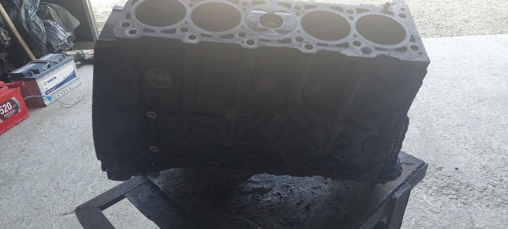 Двигун мотор 2.7 mercedes c class e class sprinter