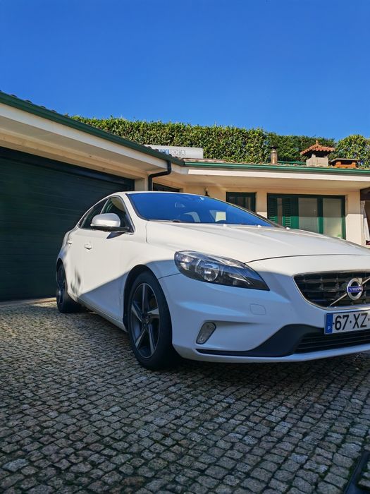 Volvo V40 R-Design