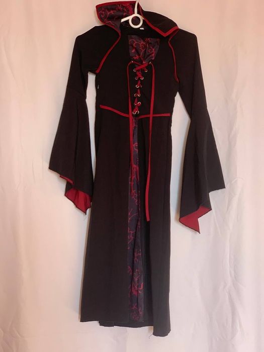 Продам или сдам в аренду детские праздничные костюмы