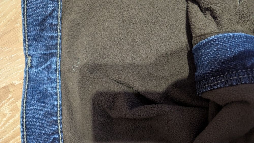 Американські штани Wrangler з теплою підкладкою всередині.