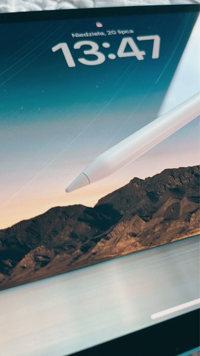 iPad Air (5 generacji) 256 GB Wi-Fi + Cellular + Apple Pencil 2022
