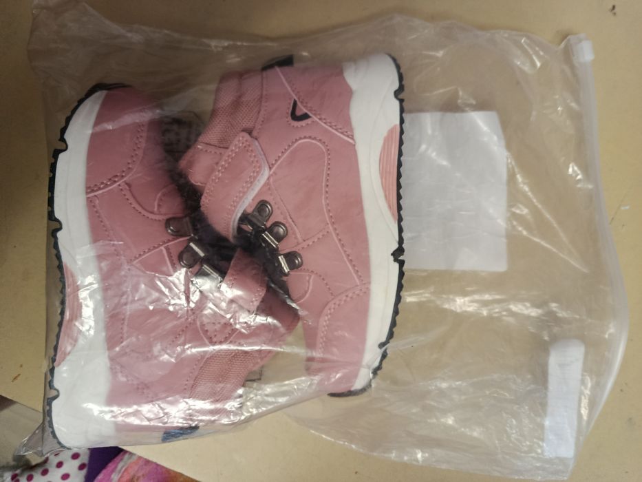 Продам нові ботиночки 27 р.