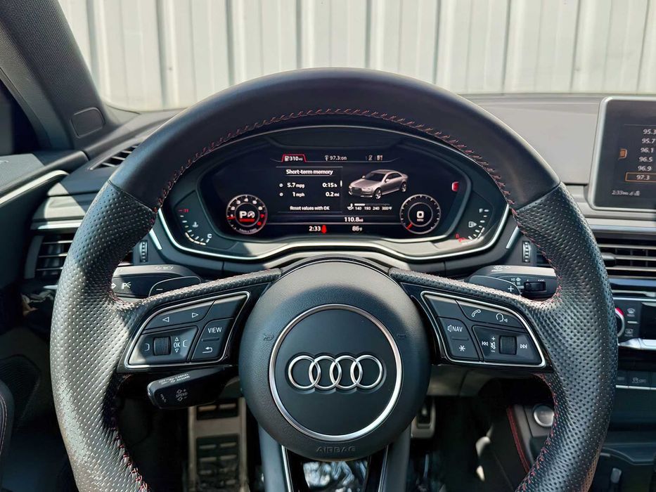 Audi A4 quattro      2018