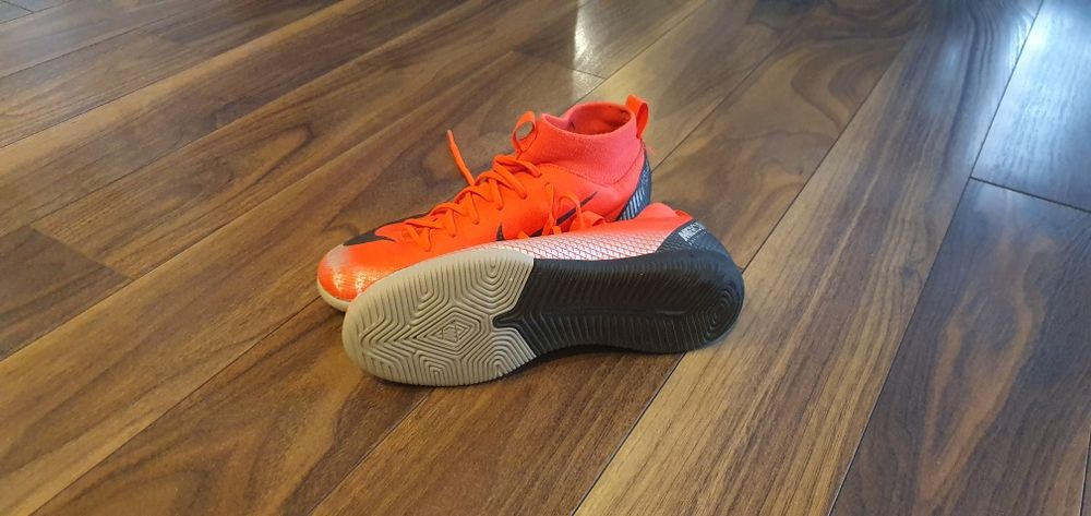 Sprzedam buty chłopięce