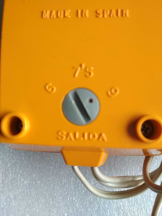 Antigo alimentador transformador