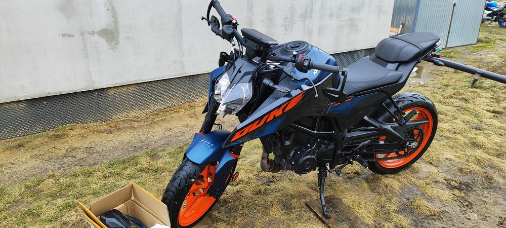 KTM Duke 125 nowy model 2024 rok Sieroszewice • OLX.pl