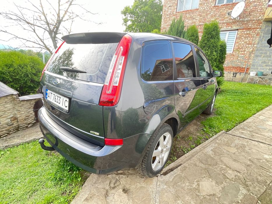 Автомобіль Ford C-Max